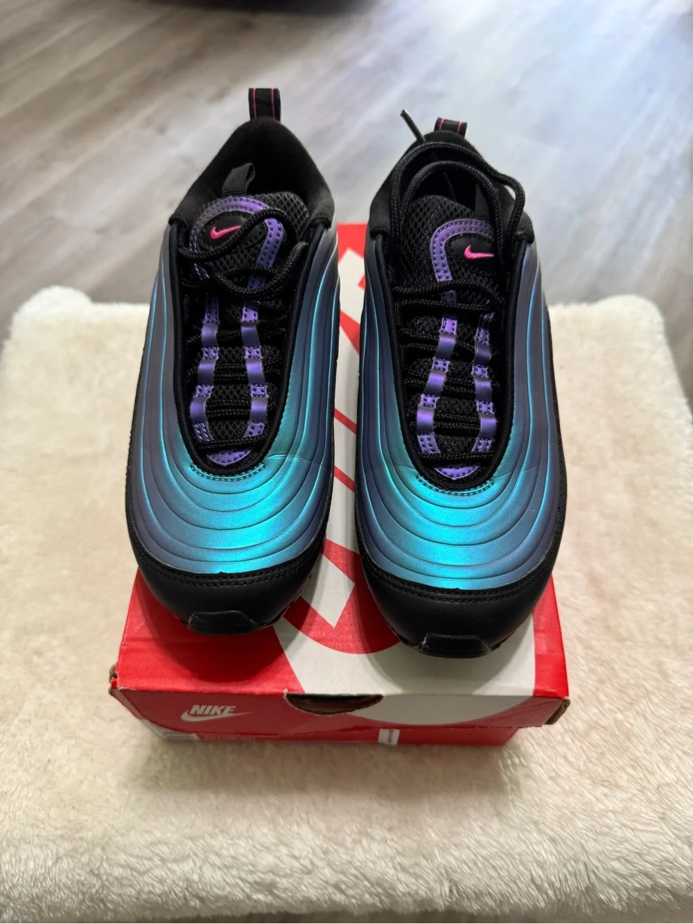 Nike Kids Iridescent Teal & Purple Wave Sneaker